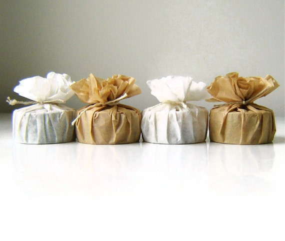 Round Soap Bridal Shower Favor / Handmade Soap Eco Wedding Favour /  / Qty 50