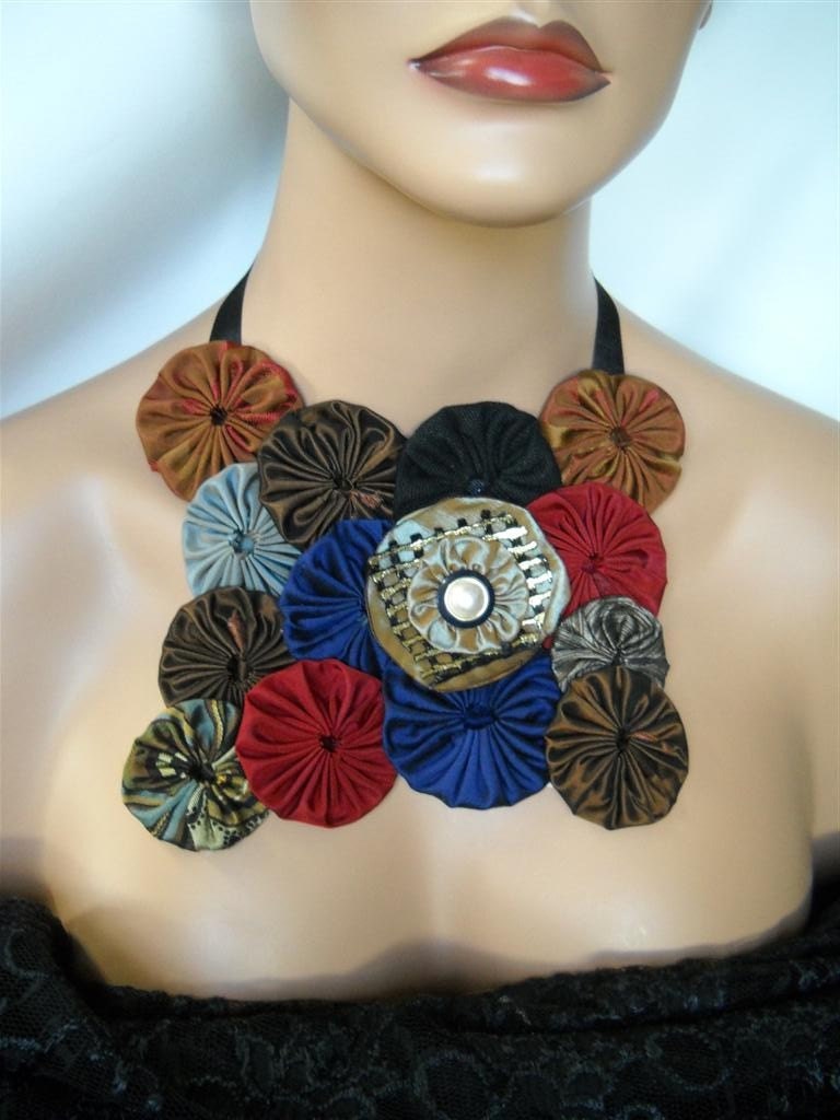 Textile bib  necklace- ref.yi2s