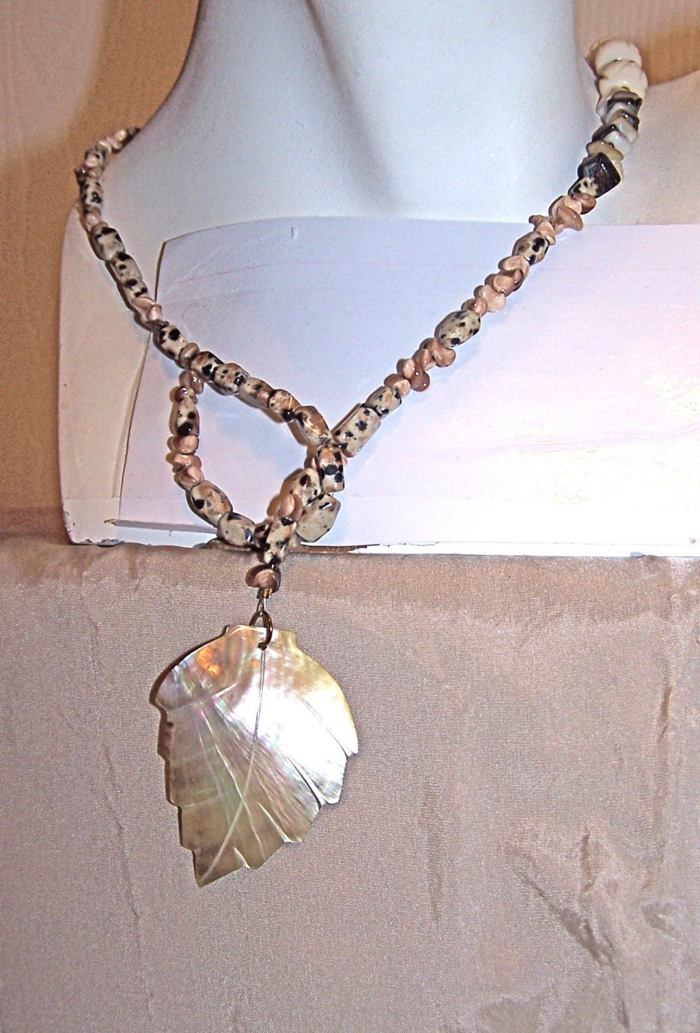 Mother of Pearl Leaf Lariat Necklace
