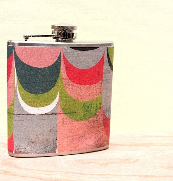 6 oz Stainless Steel Flask - Limited Edition Bold, Graphic Scallops