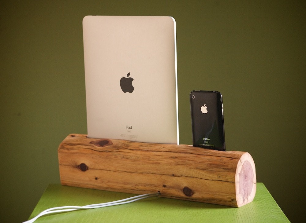 iPad/iPhone dual docking station