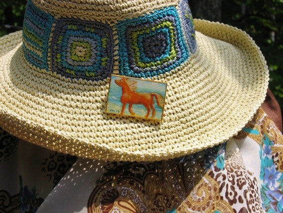 Sea Horse Pin, hand painted enamel on wood, mini art, aqua, ocean, sand, waves, wind, beach, free shipping