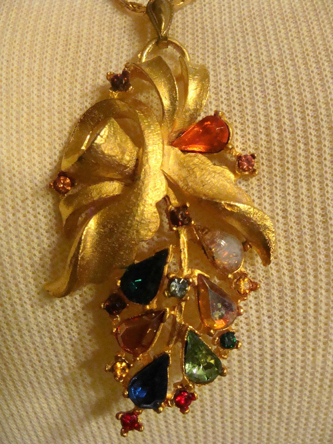 Gold Mutli color stone leaf Pendant Necklace