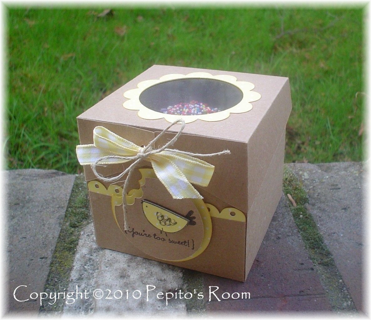 PRB01 Hands Giving Box Template SVG / No Ink Printable PDF - Cupcake box - PR Il_570xn
