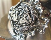 Princeling - Silver griffin filigree necklace - Elysia