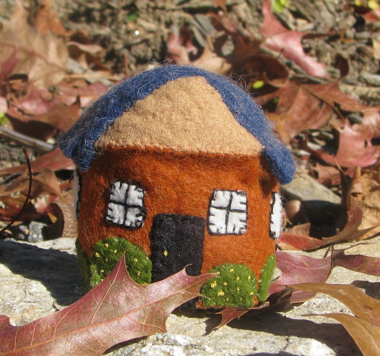 ON SALE for the HOLIDAYS - No Place Like Home - Wee Wool Pin cushion