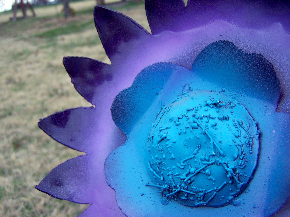 Outdoor Garden Flower Decor Yard Garden Stake Blue Purple Sunshine - VonChandler