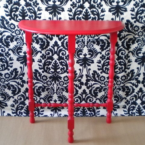The Little Red Table That Could FREE SHIPPING