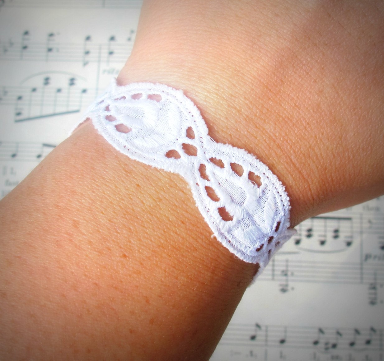 Madeleine Bracelet. Luscious Lace. Vintage Lace Ribbon. White Silver. Shabby Chic Bridal Bridesmaid