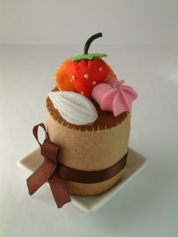 DIY felt Petit Fours,6 in 1---PDF Pattern via Email--F06