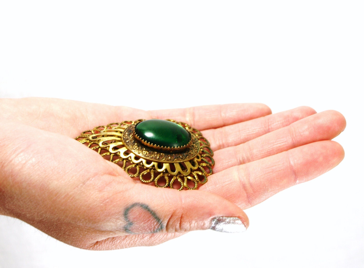 1970s Vintage Art Deco Gold Filigree Emerald Embrace Sweater PIn