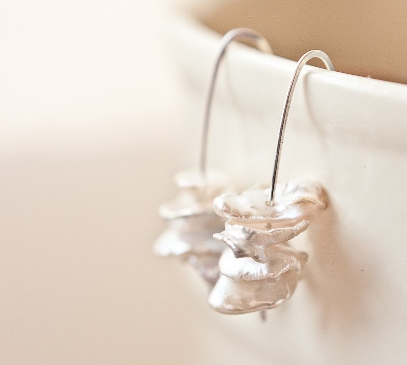 Modern Earrings Keishi Pearls Sterling Silver Ivory White Keshi Bridal Wedding fashion minimalist design
