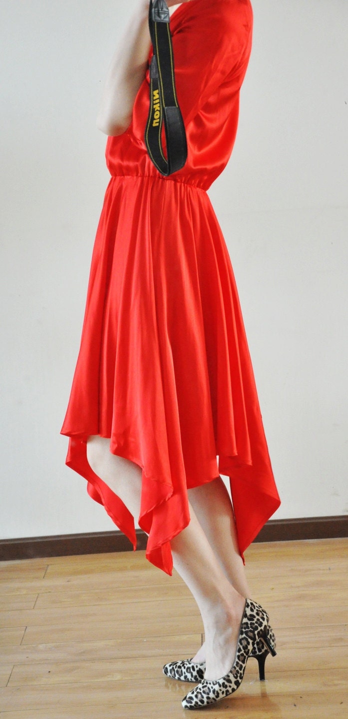 Luxury Red Pure Silk Satin V Neck 3/4 Sleeves Full Pleated Formal Cocktail Dress
