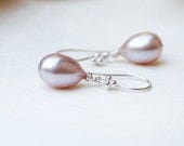 Mauve Pearl Earrings / Silver Lavender Freshwater Baroque Pearl Drops in Sterling Silver / Girl with Pearls Lilac Silver - leewen
