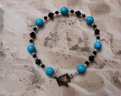 Donia's N2Beadz... Swarovski Crystals and Turquoise Glass Bead Bracelet