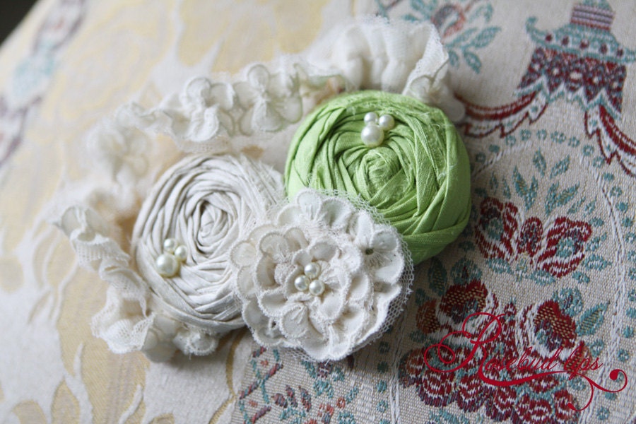 Lace Wedding Garter SET in Cymbidium Orchid Green - Perfect gift for bride-to-be (with toss garter)
