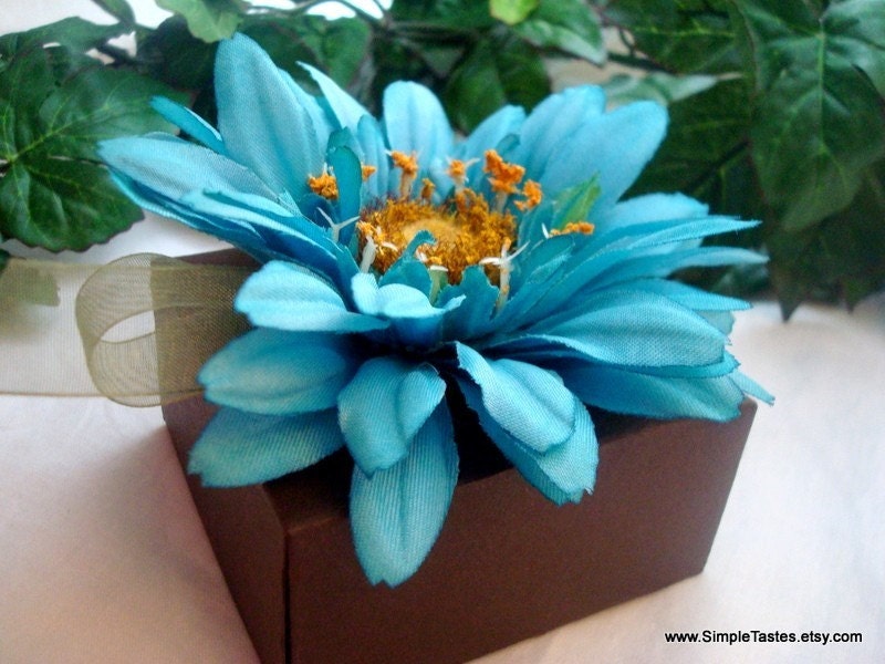 Brown and Teal Flower Topped Favor Box Il_170x135