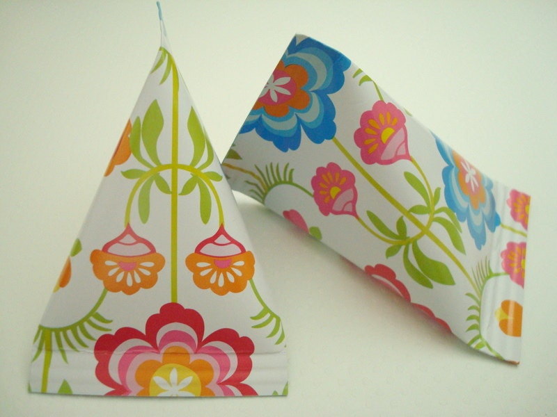 Candy Pouch Party Favors, Bright Mod Floral Print, Set of Ten Il_170x135