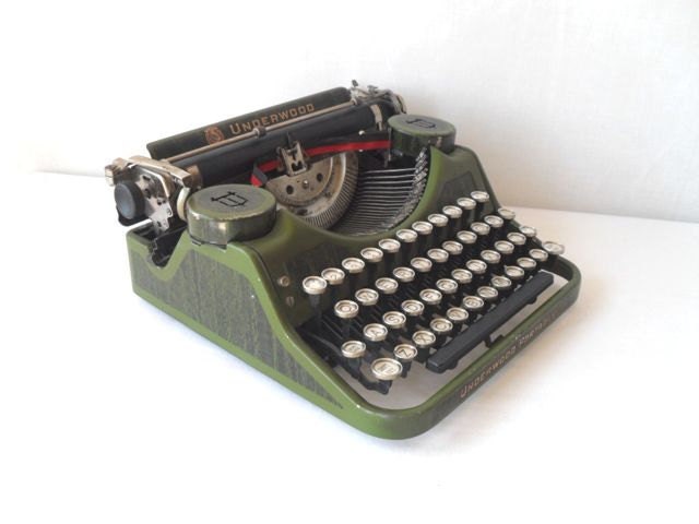Underwood Manual Typewriter Green Faux Bois