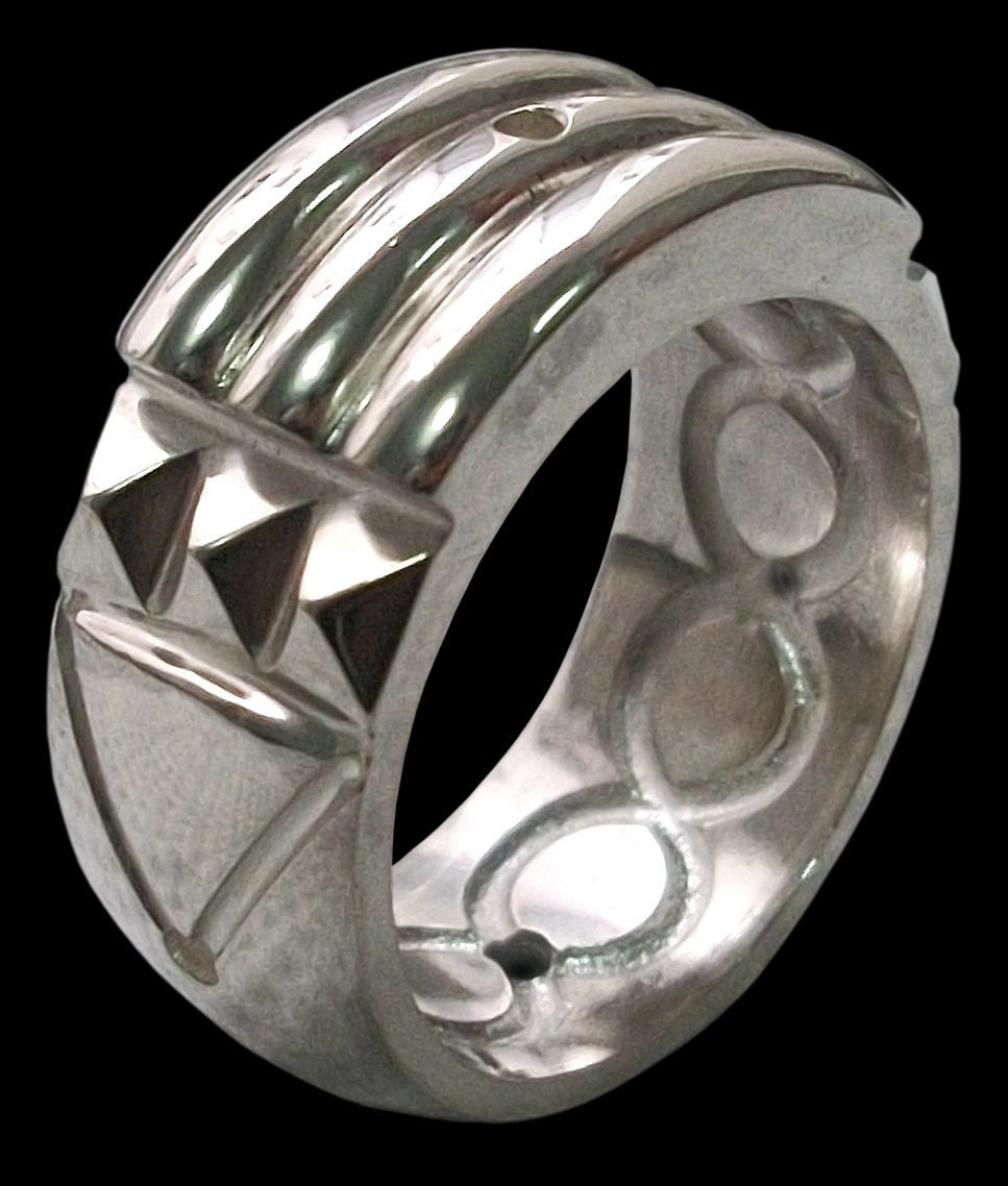 Atlantis Ring