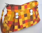 Checkered Handbag Wristlet/Zipper Purse