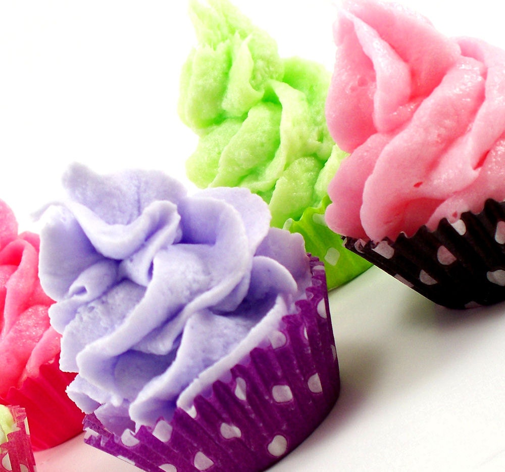Wedding Favors Cupcake Bath Bomb Minis with Whipped Soap Frosting Set of 50 Individually Wrapped (Vegan Friendly) COMPLIMENTARY  SHIPPING