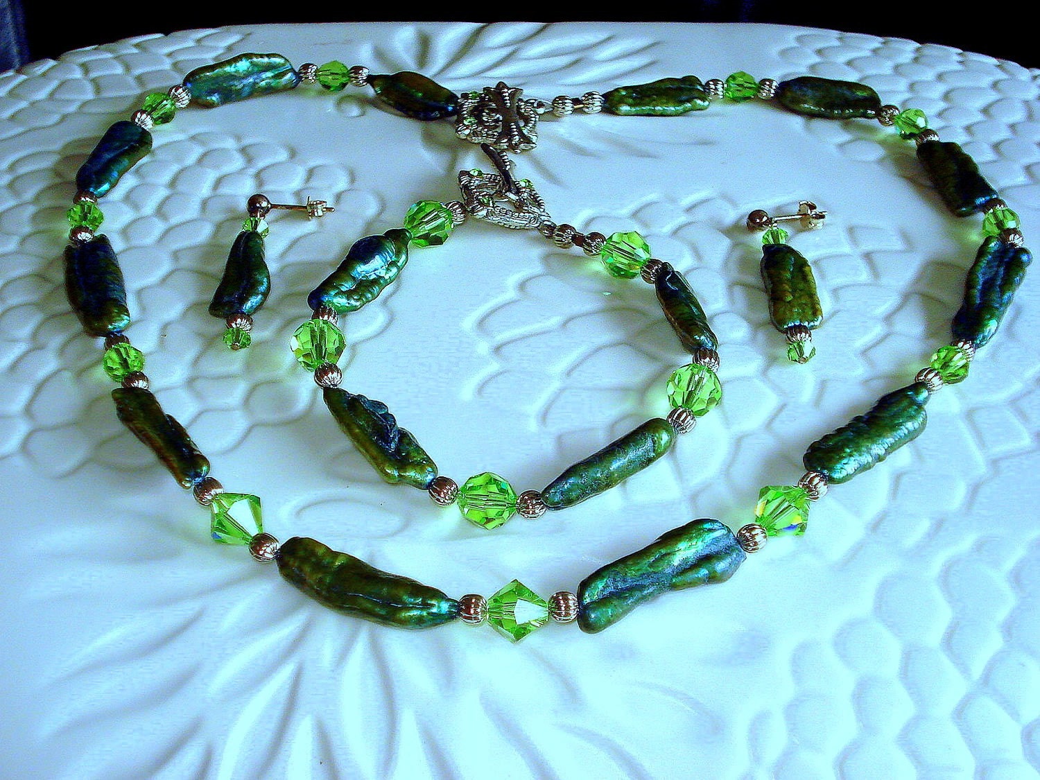 Green Freshwater Pearls Necklace, Bracelet, Earrings