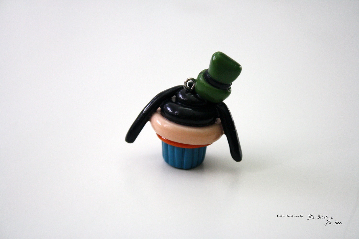 Goofy Cupcake Pendant