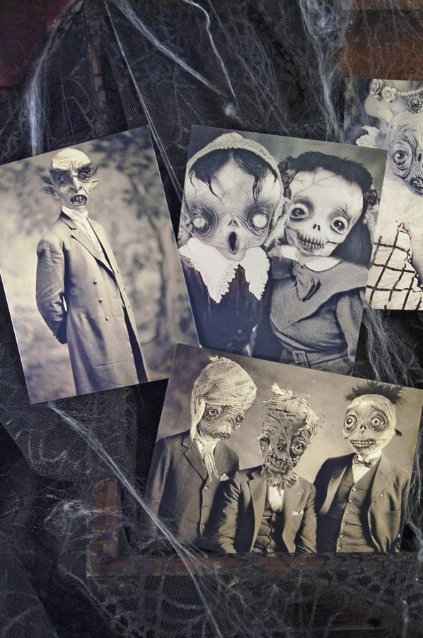 Set of 5 original Postcards -Set Halloween - monsters mummy zombie horror ghost scarecrow witches skull nosferatu vampire freak  art doll