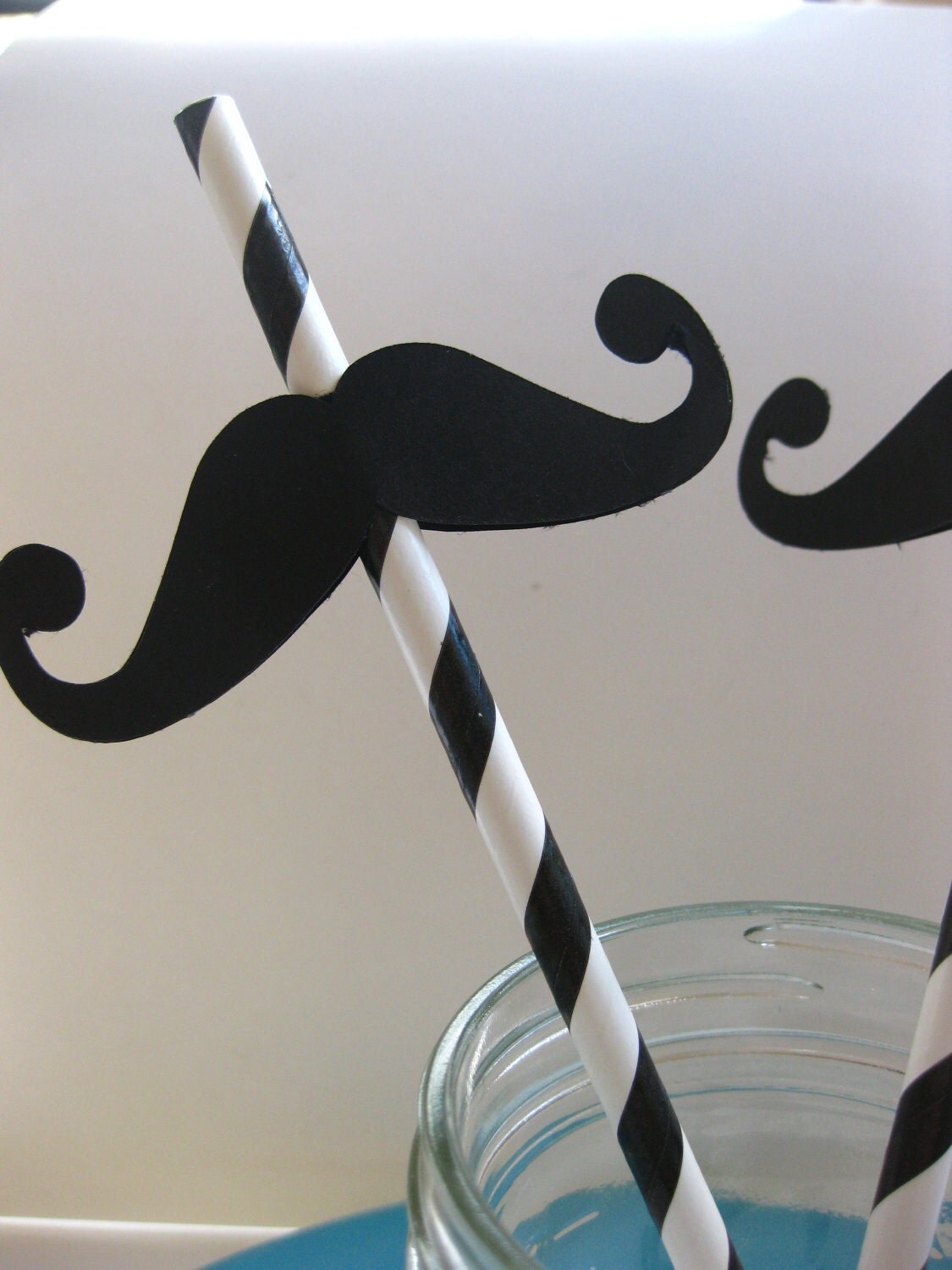 DIY Kit 24 Mustache and Lips Paper Straws Photo Prop