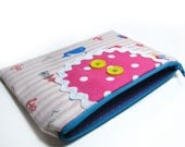 Little ocean stripes bibbed pouch