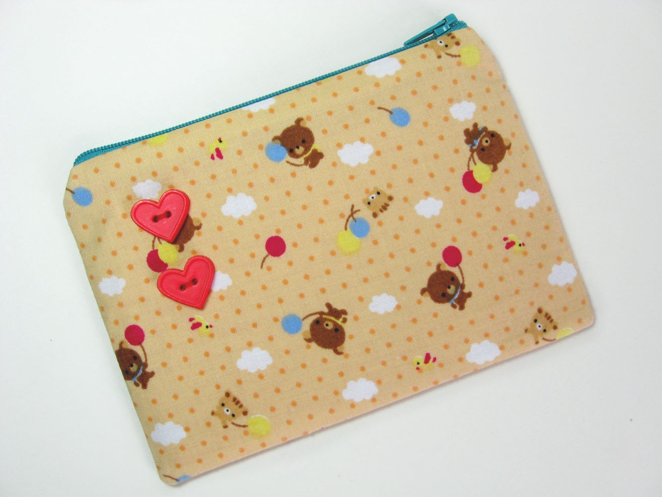 Fly away bear pouch
