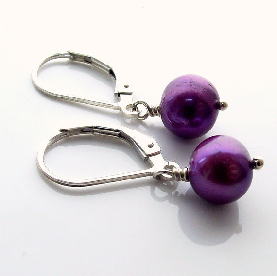 Purple freshwater pearl earrings, pearl earrings, purple earrings,sterling silver, leverback earringss