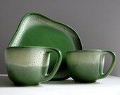 Tamac Pottery Mid Century Free-Form Style Plate and Two cups Frosty Pine Pattern