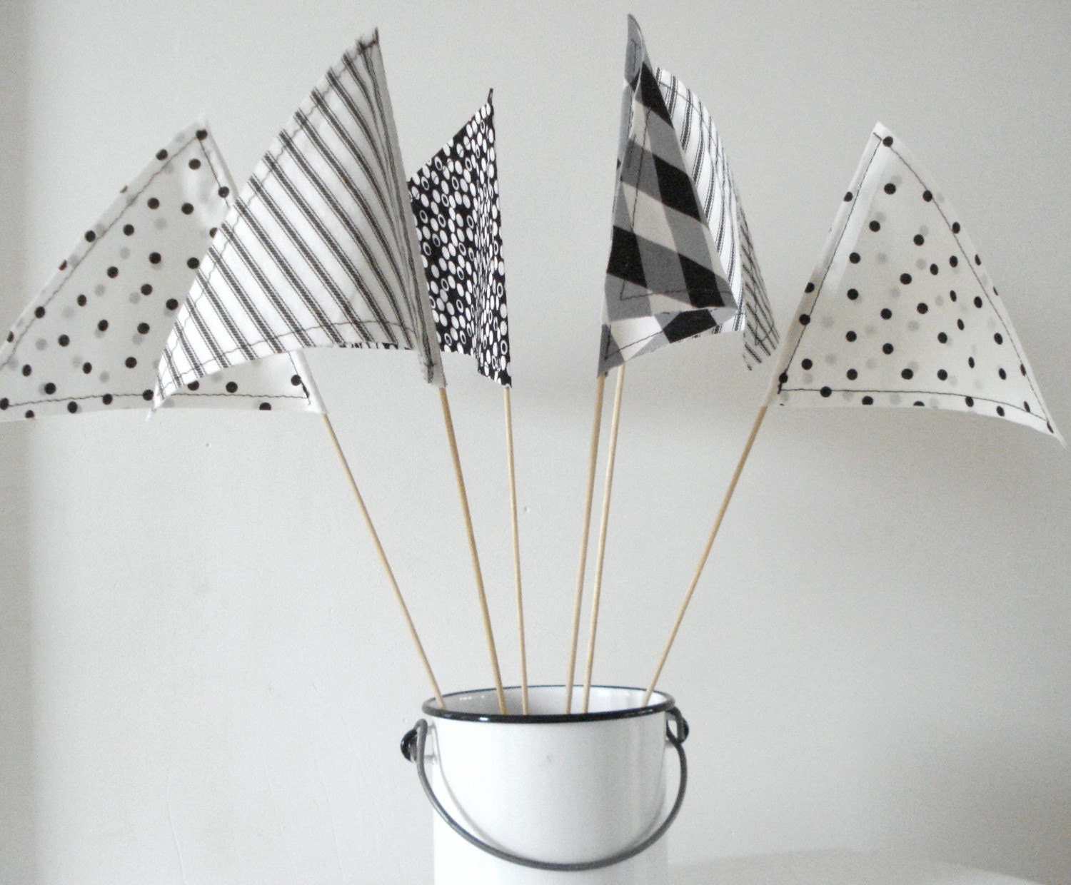 Tabletop Party Pennants Set of 6