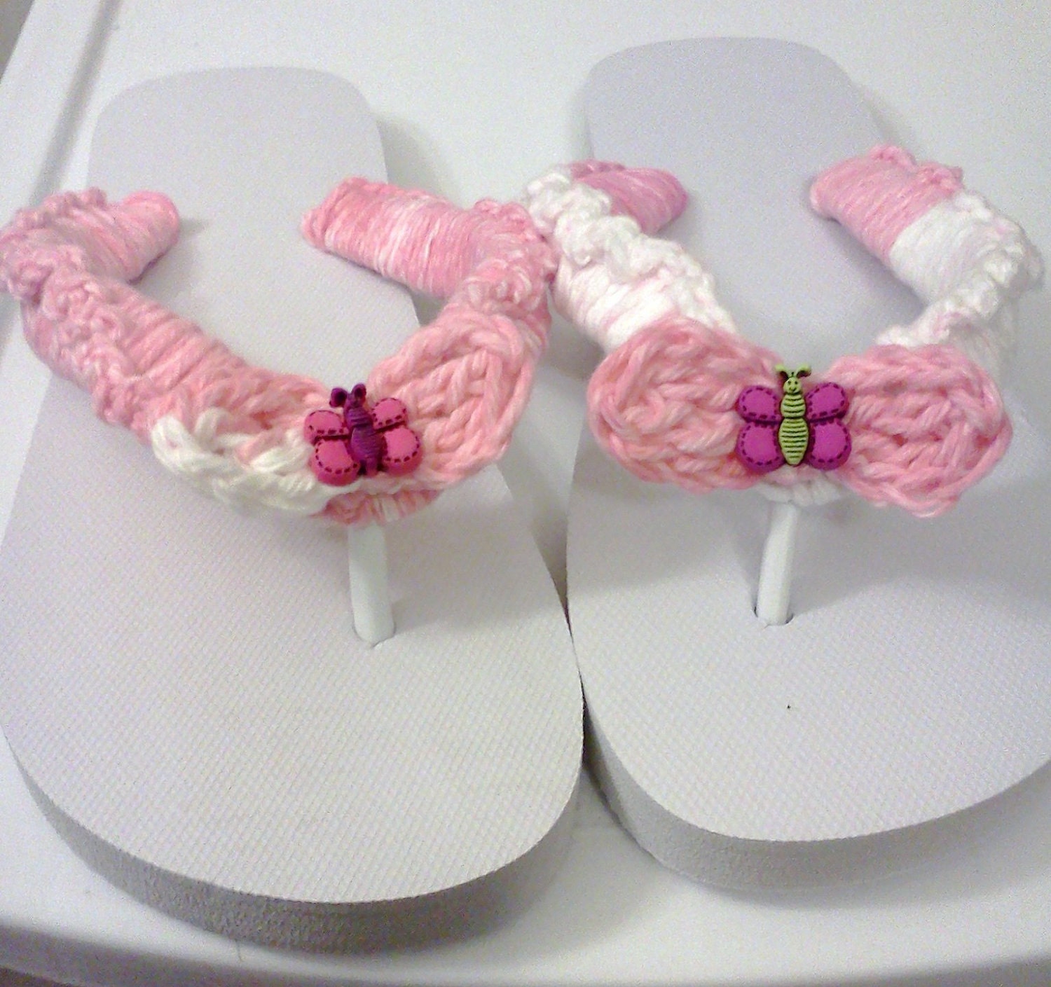 Ladies Flip Flops.......in Pink and white