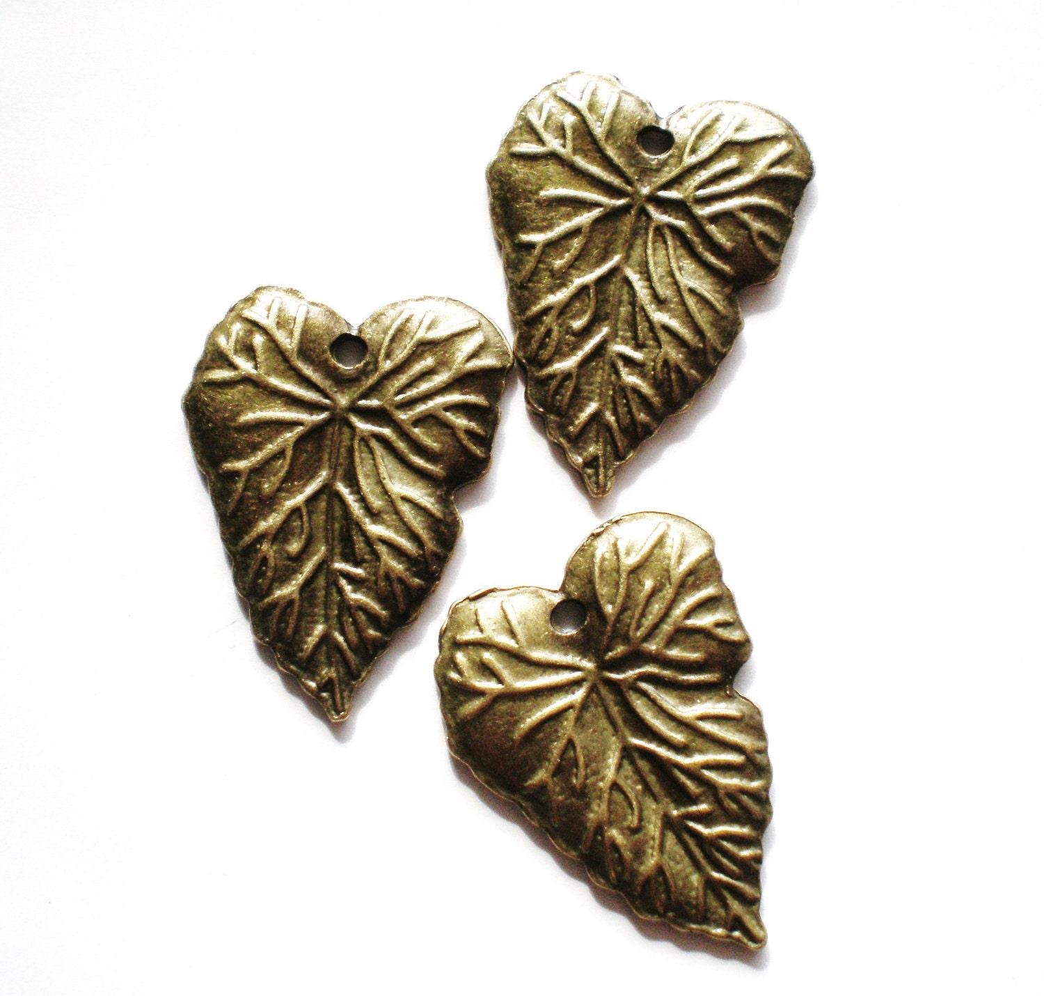 8 bronze leaf charm pendants metal jewelry supplies 34mm x 25mm