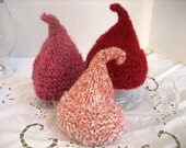 Knitted Elf Hat for Newborn Baby, Red or Pink Yarn, Photography Prop