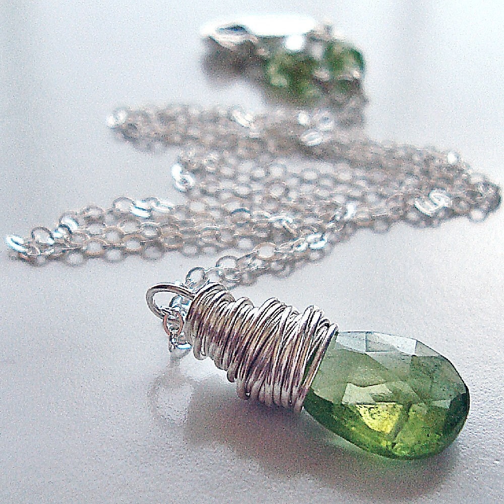 Natural Peridot Teardrop Sterling Silver Necklace - Crisp