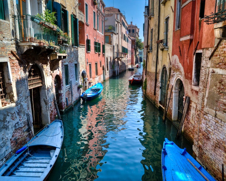 Venice canal - photograph photo reflections bright boats gondola piazza Italy Italian San Marco Rialto - Venetian Reflections - ven0031
