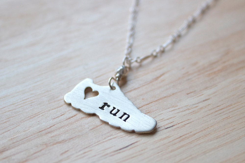 I love running necklace