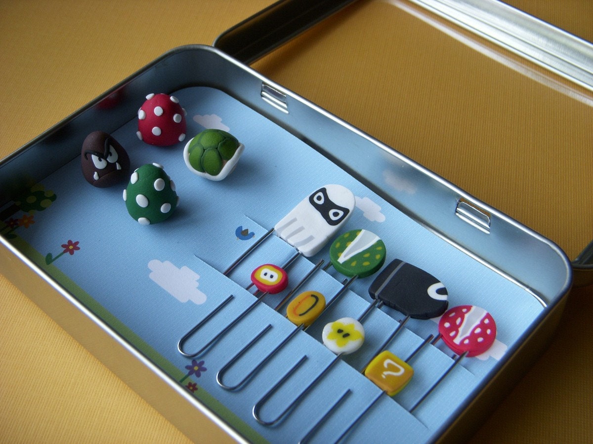 Super Mario Bros desk set