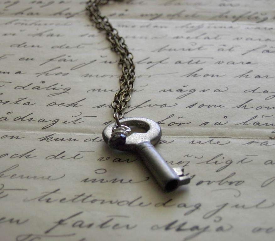 Her Secret Key - Vintage Key Necklace tt Gift Idea