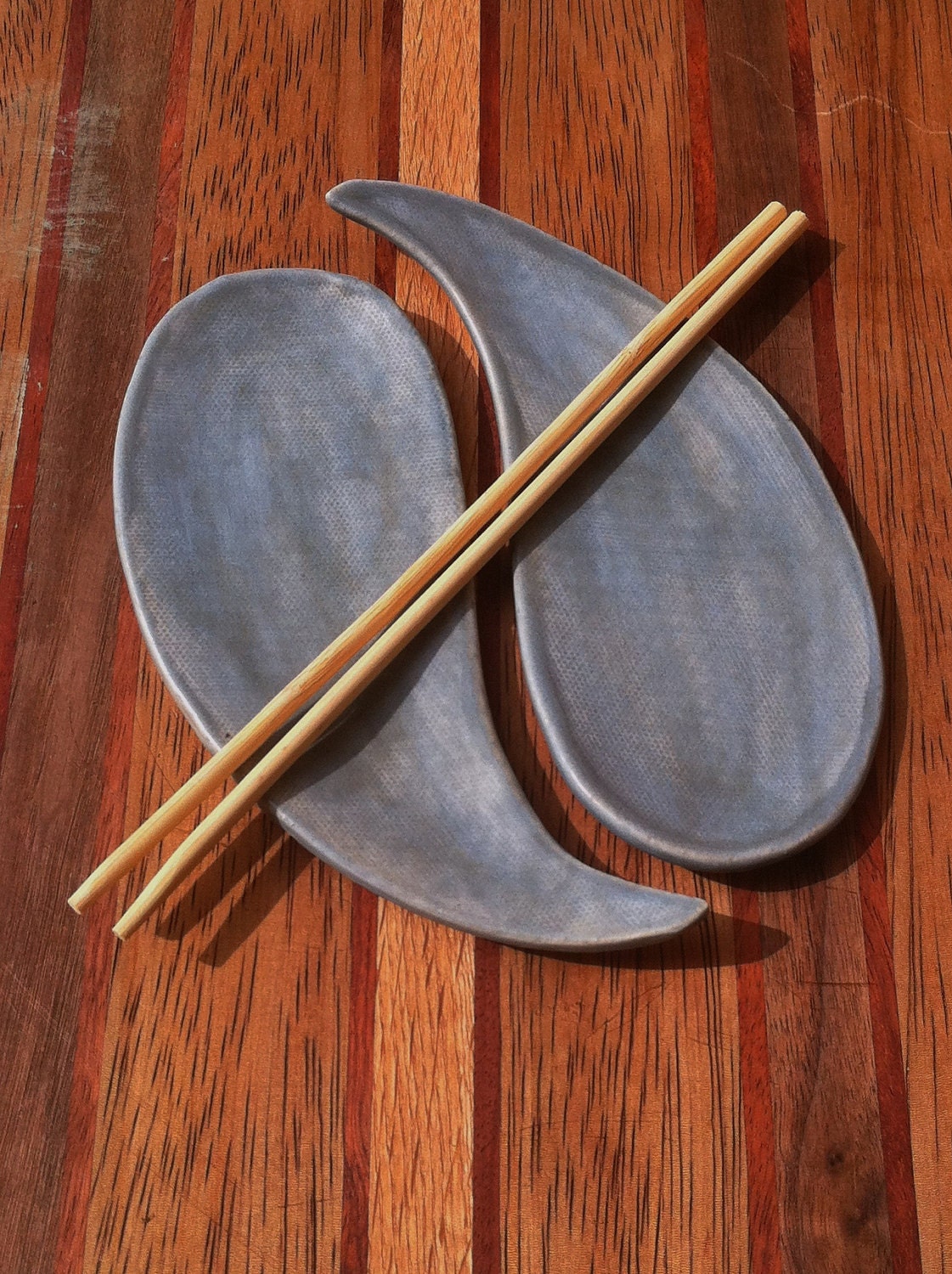 Handmade Falmouth Winter Grey Blue Ying Yang Sushi Plate Set with Free Chopsticks
