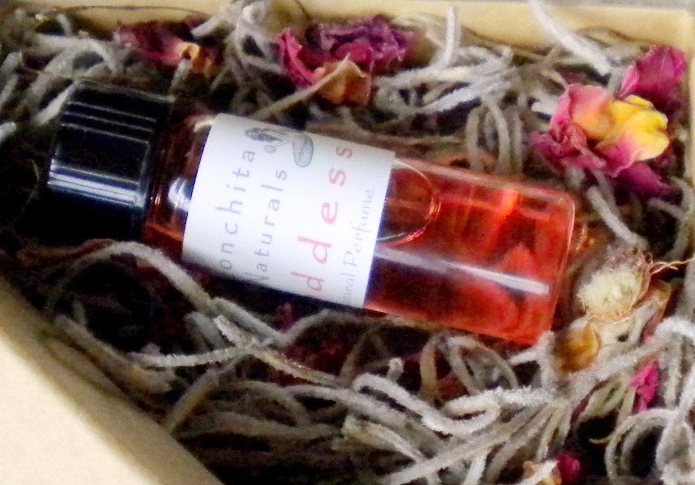 Goddess Natural Perfume with Vanilla, Lavender and Rose - 3mL Glass Vial in Gift Box