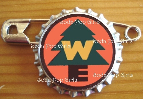 Disney Pixar Up Wilderness Explorer Soda Bottle Cap Pin Badge