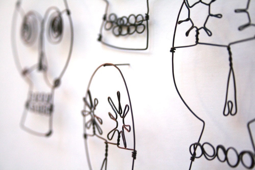 3 Day of the Dead Skulls, wire art