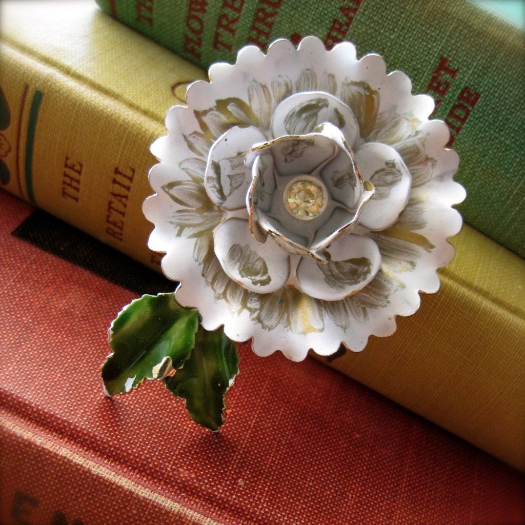 Flora-Enameled Pin/Brooch