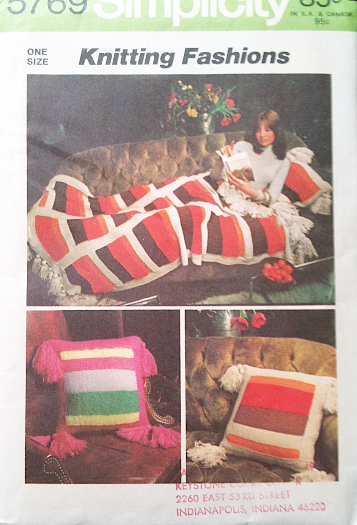 Simplicity 5769- Knitting Fashions Afghan and Throw Pillow 1973