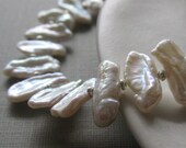 pearl and sterling silver bracelet. freshwater biwa pearls. the bounty bracelet.